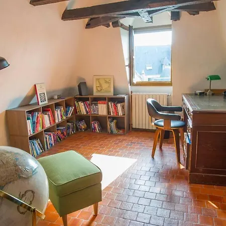 De Caractere Au Coeur Du Vieux * Tours